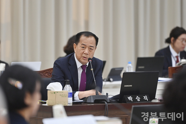 폐교 직전 시설투자 남발·직속기관 출장 부실관리 등 경북교육 행정 문제점 지적