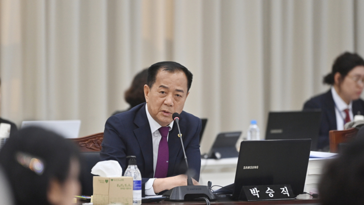 폐교 직전 시설투자 남발·직속기관 출장 부실관리 등 경북교육 행정 문제점 지적